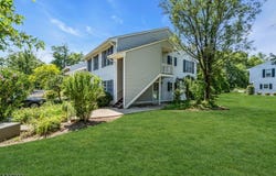 133 Mockingbird Ct, Readington Twp., NJ 08887-2112