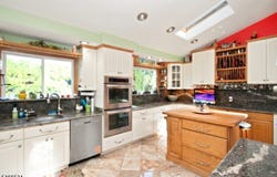 170 College View Dr, Hackettstown Town, NJ 07840-1025