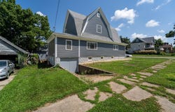 208 S Church Street, Toledo, IA 52342
