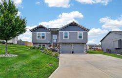 602 Wright Street, Pleasant Hill, MO 64080