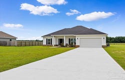 9211 Salter Rd, Pace, FL 32571