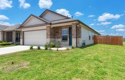 105 Calgary LN, San Marcos, TX 78666