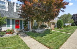 113 Kingsley Way, Freehold, NJ 07728