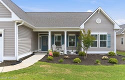 305 W Weatherbee Way, Hampstead, NC 28443