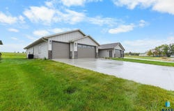 505 Mill Pond Rd, Rock Rapids, IA 51246