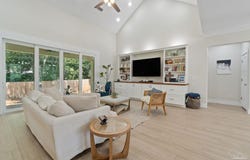 302 Camelia St, Gulf Breeze, FL 32561
