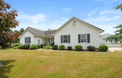 38347 Co Rd 374, Paw Paw, MI 49079