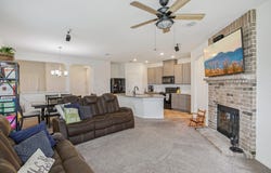 657 Bailey Park Dr, Jarrell, TX 76537