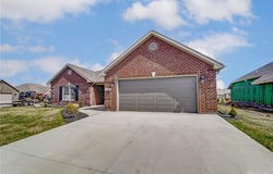 1137 Auburn Street, Troy, OH 45373
