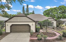 2635 GABLES DRIVE, EUSTIS, FL 32726