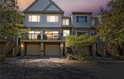 13848 52nd Avenue N, Plymouth, MN 55446