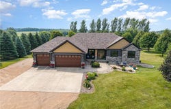 15229 Leander Lane, Montgomery, MN 56069