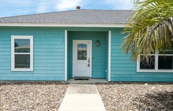1074 S BAY ST, Aransas Pass, TX 78336
