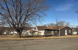 750 Main St, Akron, IA 51001
