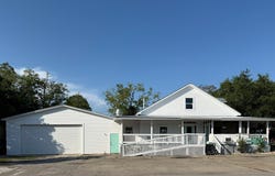 133 Ave E, Apalachicola, FL 32320