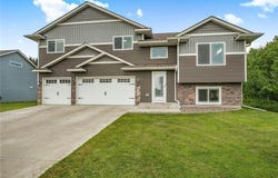1008 Nelson Avenue, Mora, MN 55051