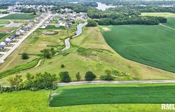 WOODLAND TRAIL Drive, Chatham, IL 62629