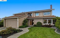 6086 Bellingham Dr, Castro Valley, CA 94552
