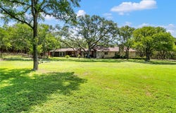 101 Hunters Glen Drive, San Marcos, TX 78666