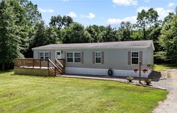 1467 Notman Road, Deerfield, OH 44411