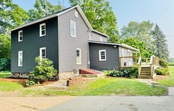 10035 Irish Road, Vermontville, MI 49096