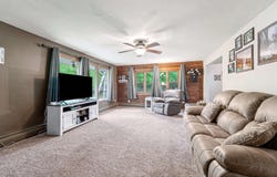 338 SWISS HILL Drive, GREEN BAY, WI 54302