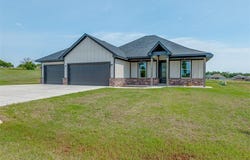 1918 Olive Avenue, Tuttle, OK 73089