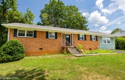 427 Oak St, Morristown, TN 37813
