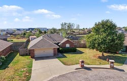 986 Olde Town Drive, Piedmont, OK 73078