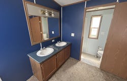 486 California, Belleville, MI 48111