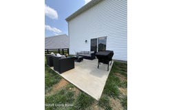 106 Willow Branch Dr, Mt Washington, KY 40047