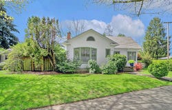 1630 RIVER RD, Eugene, OR 97404