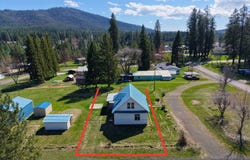 146 5th St, Plummer, ID 83851