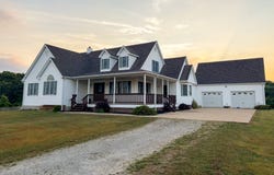 1077 State Route DD, Willow Springs, MO 65793