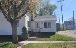 403 S Emily Street, Ludington, MI 49431