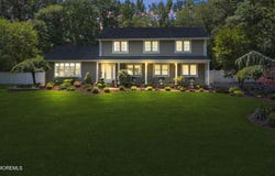 8 Garvey Drive, Monroe, NJ 08831