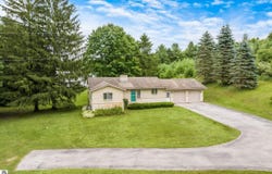 11531 S Tower, Maple City, MI 49664