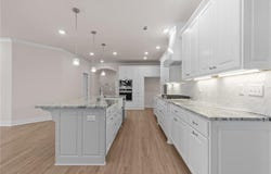 4534  W Huron  LOOP, Fayetteville, AR 72704