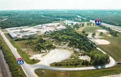 Old Route 66 Road, Cuba, MO 65453