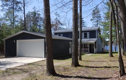 7928 Blueberry Lane, Johannesburg, MI 49751