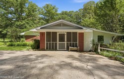3073 Highway 483, Morton, MS 39117