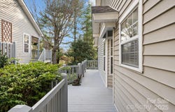 870 S Park Place, Hendersonville, NC 28791