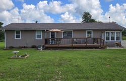 21405 County Rd 295 Loop, Hermitage, MO 65668