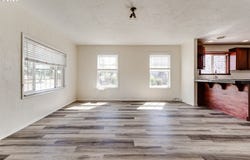 751 W FAIRVIEW DR, Springfield, OR 97477