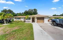490 E LAKE Drive, LARGO, FL 33771