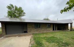 705 S Hampton St., Wausa, NE 68786