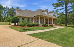 5570 Williamson Road, Clinton, MS 39056