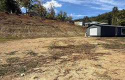 9 Fort Bishop Rd, Louisa, KY 41230