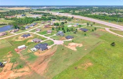 1986 London Place, Harrah, OK 73045