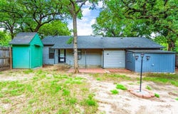 7521 Pawnee Trail, Lake Worth, TX 76135